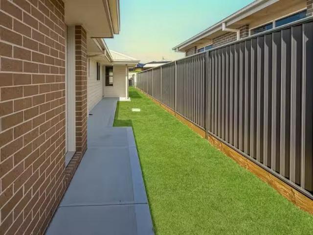 Cheap 2/30 Wattle Street, Kootingal Apartment for rent Listed.