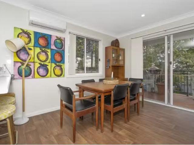 Cheap 232a Charlestown Road, Charlestown House for rent Liste.