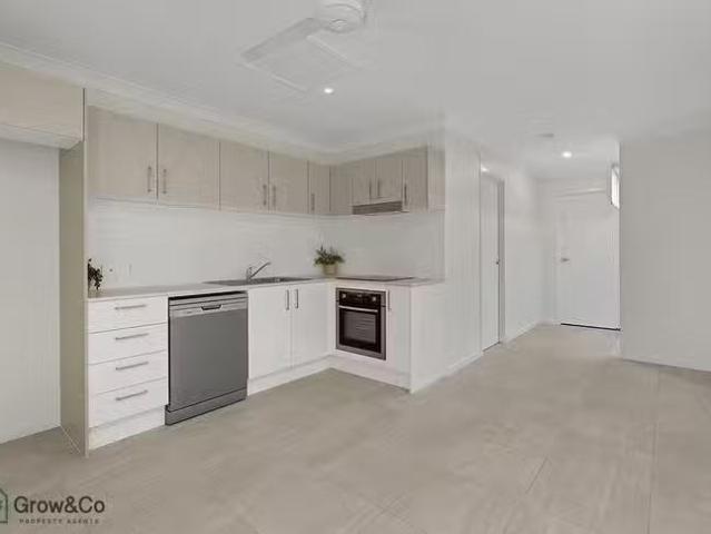 Cozy 2/3 Coutts Drive, Burpengary, QLD 4505