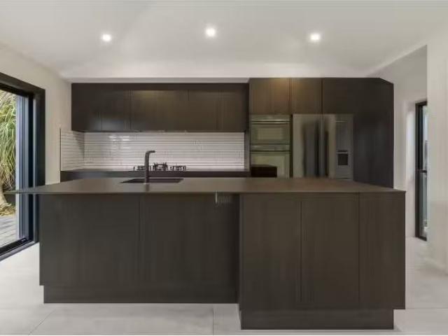 Just in! 23 Garrett Street, Carrington House for rent Listed.