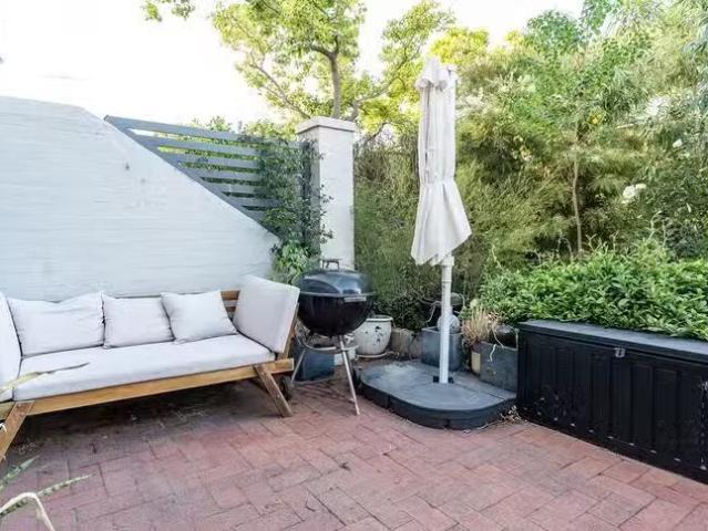 Unique 2/3 Ellen Street, Fremantle, WA 6160
