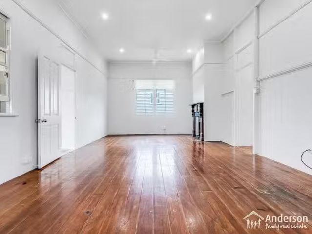 Charming 23 Friday Street, Shorncliffe, QLD 4017