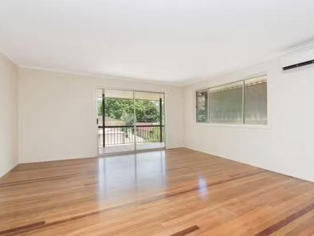 Cozy 23 Kilcolman Street, THE GAP, QLD 4061 House for Rent