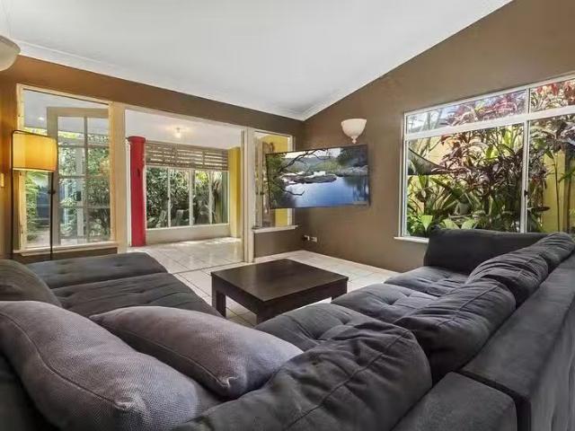 Nice 23 Macalister Place, Smithfield, QLD 4878