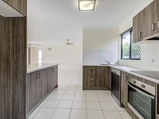 Cheap 23 Pinelands Street, Loganlea, QLD 4131