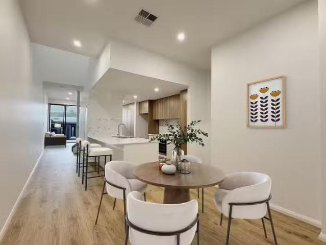 Rental! 23a Eighth Street, Bowden, SA 5007 Townhouse for Rent