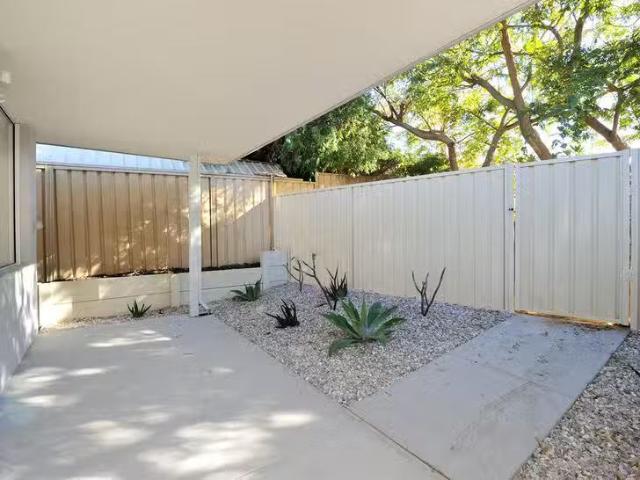 Deal! 23A KONGAL Kongal Heights, Leda, WA 6170