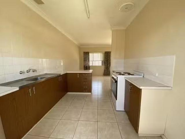 Nice 2/462 Alldis Avenue, Lavington, NSW 2641