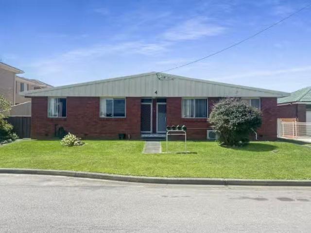 Deal! 2/4 Clara Street, Belmont South Apartment for rent List.
