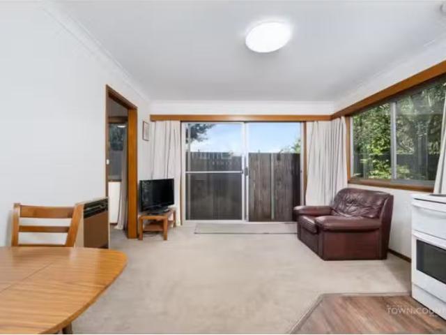 Cozy 257a Dumaresq Street, ARMIDALE House for rent Listed by.