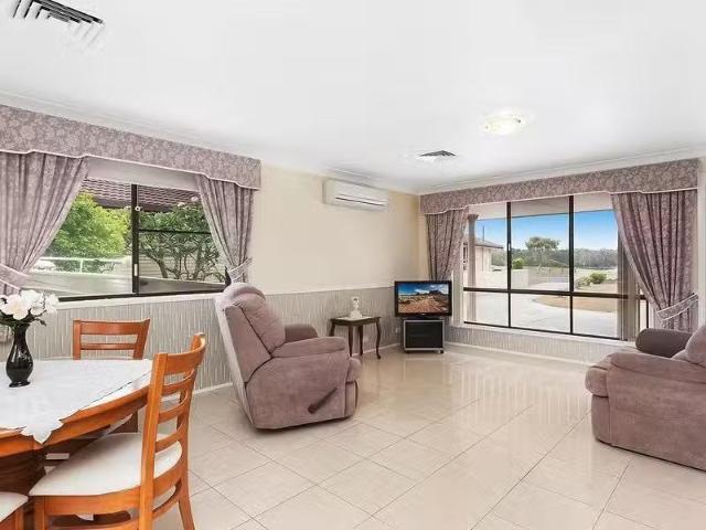 Rental! 2/58 Keith Compton Drive, TWEED HEADS Townhouse for re.