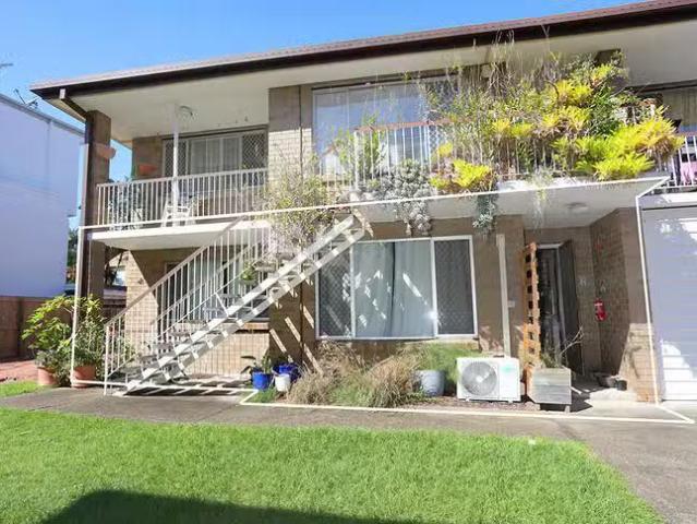 New 2/59 Bayview Street, Runaway Bay, QLD 4216