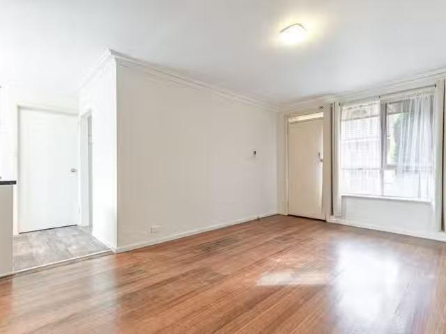 For Rent! 2/515 Mitcham Rd, Vermont VIC 3133