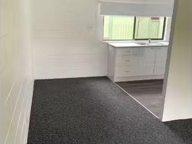 New 2/5 Corambara Cres, TOORMINA Townhouse for rent Listed by.