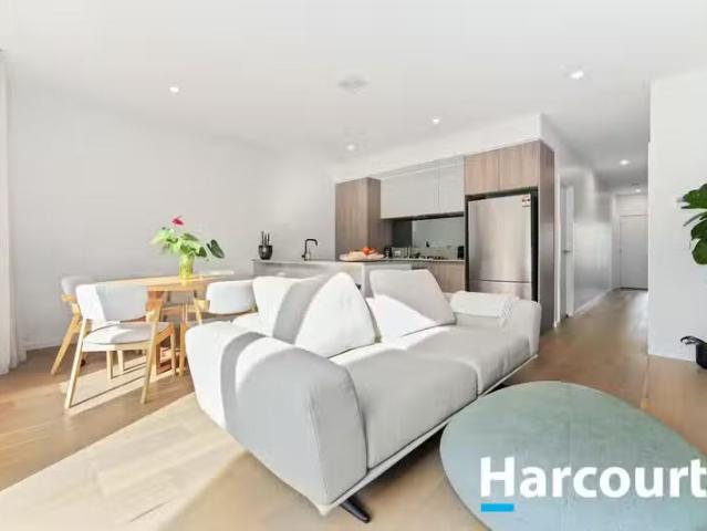 Unique 25 Edgar Avenue, CRANBOURNE SOUTH, VIC 3977 Townhouse.