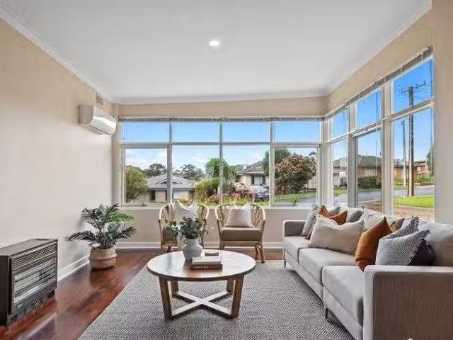 Unique 25 Eton Road, REYNELLA, SA 5161 House for Rent