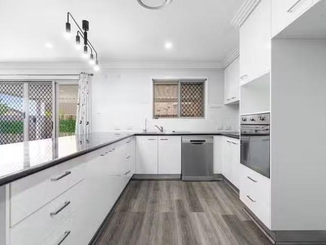 For Rent! 25 Hookes Terrace, Springfield Lakes, QLD 4300