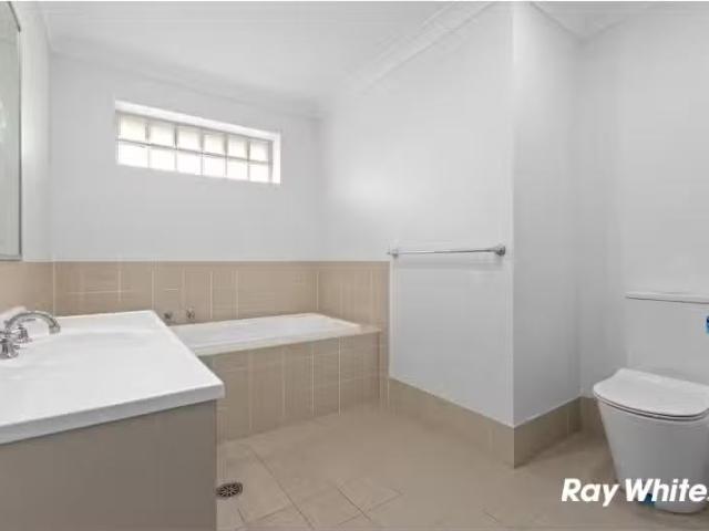 Unique 25 Upton Street, STANHOPE GARDENS House for rent Liste.