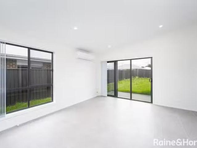 For Rent! 25A Matchless Avenue, Goulburn, NSW 2580