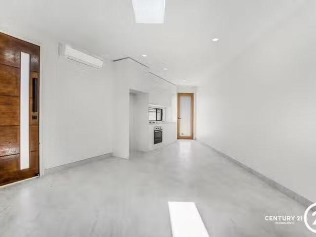Rental! 25A Ringtail Crescent, Bossley Park, NSW 2176