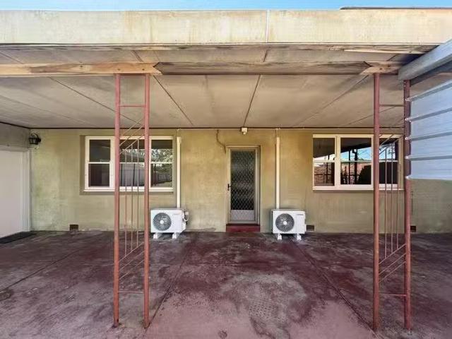 Just in! 2/64 Buck Street, Broken Hill, NSW 2880