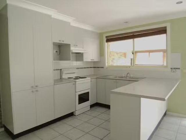 Nice 2/6 Hakea Drive, Muswellbrook, NSW 2333
