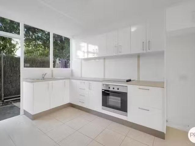 For Rent! 2/74A Pacific Parade, Bilinga, QLD 4225