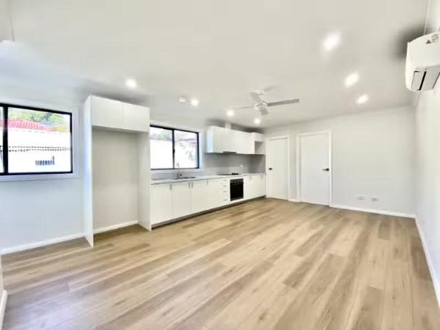 Rental! 279a Welling Drive, MOUNT ANNAN Apartment for rent Li.