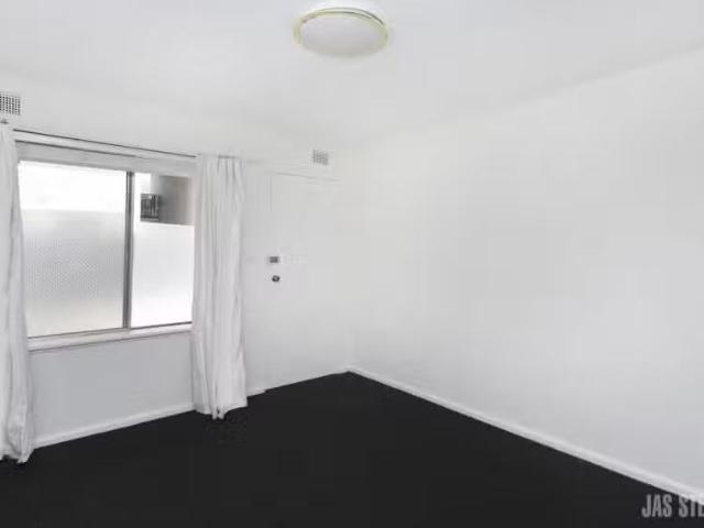 Just in! 2/709 Barkly Street, West Footscray VIC 3012