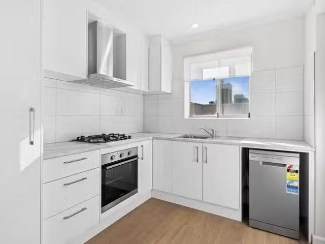 Charming 27/180 Seaview Road, Henley Beach South, SA 5022