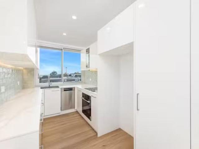 Unique 27/34 38 Gerard Street, Cremorne NSW 2090