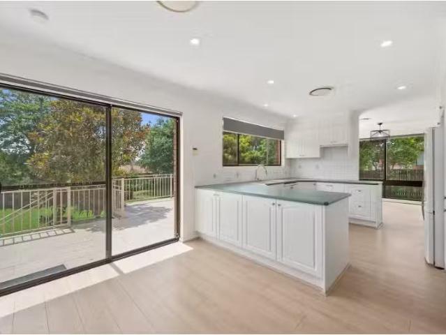 New 27 Broughton Street, MOSS VALE House for rent Listed by K.