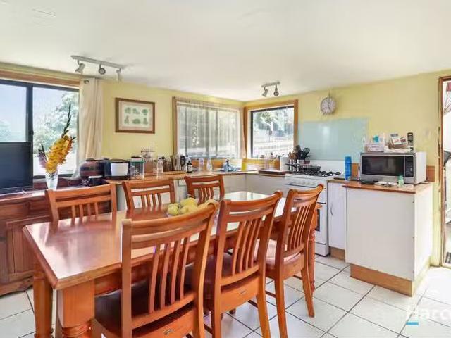 Cheap 27 Gardiners Creek Road, ST MARYS, TAS 7215 House for.