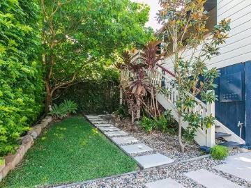 Nice 27 Grantham Street, DUTTON PARK House for rent Listed by.