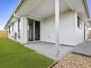 Nice 2/7 Fogle Street, Logan Reserve, QLD 4133