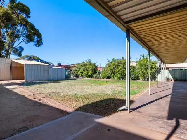 Cheap 27 Hampden Street, South Kalgoorlie, WA 6430