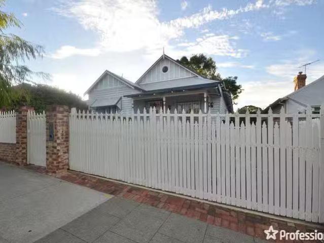 Charming 27 Hampshire Street, East Victoria Park, WA 6101