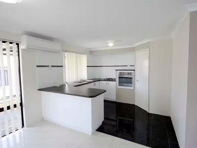 Cozy 27 Minstrell Road, Bertram WA 6167