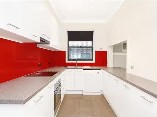 Charming 27 Tannery Street, UNANDERRA House for rent Listed b.