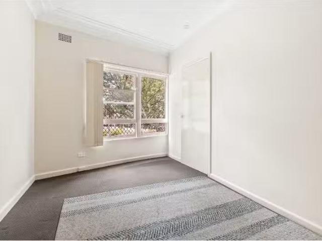Deal! 2/86 88 Railway Crescent, Jannali Apartment for rent Li.