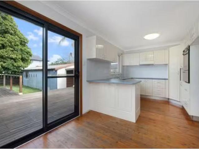 For Rent! 28 Dernancourt Parade, Milperra House for rent List.