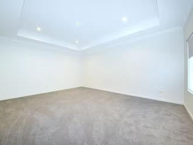 Cheap 28 Liberty Drive, Clarkson, WA 6030