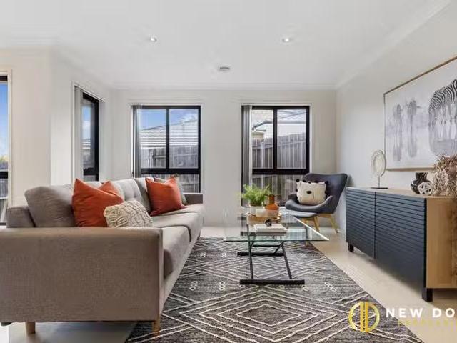 Just in! 28 Murrjinelle Circuit, Bonner, ACT 2914
