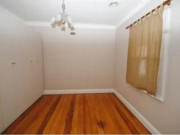 Unique 28 Spooner Street, Lithgow House for rent Listed by Va.