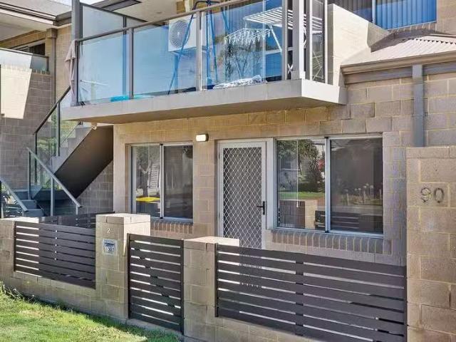 Just in! 2/90 Cooper Street, Mandurah, WA 6210
