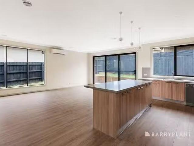 Deal! 2/9 Lucerne Street, Vermont, VIC 3133