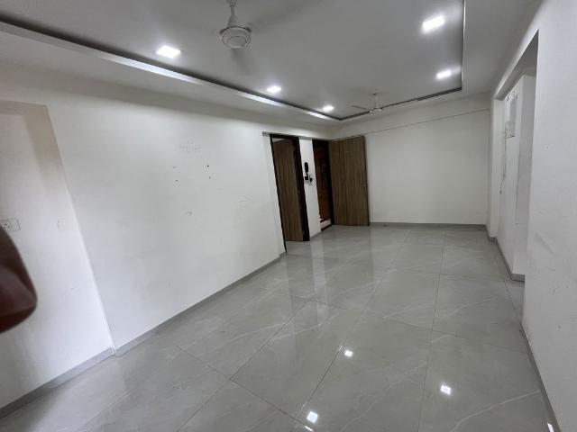 Rental | 2.5 BHK 600 Sq.Ft. Apartment in Eastern Heights CHS