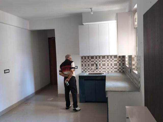 Rental | 2.5 BHK 645 Sq.Ft. Apartment in Experion Hub 108