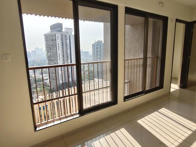 Rental | 2.5 BHK + 800 Sq.Ft. Apartment in Chandak 34 Park Estate