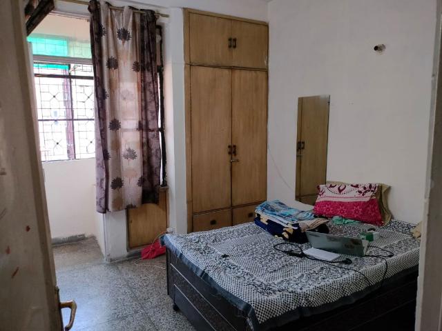 Rental | 2.5 BHK 850 Sq.Ft. Apartment in Mayur Vihar